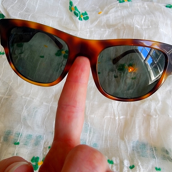 Authentic Versace Sunglasses - Picture 2 of 7